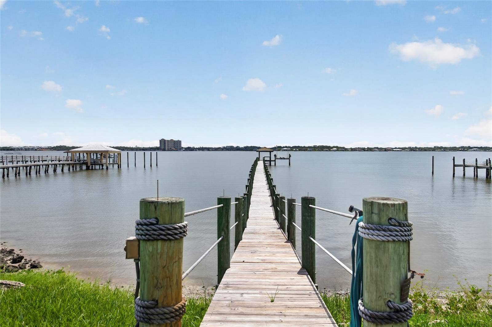 DOCK