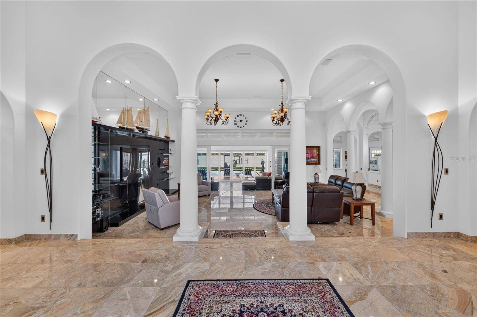 FOYER