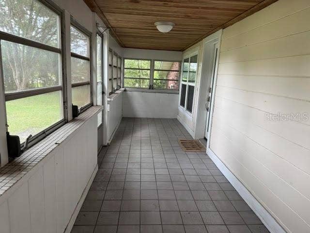 FLORIDA ROOMAT FRONT ENTRY
