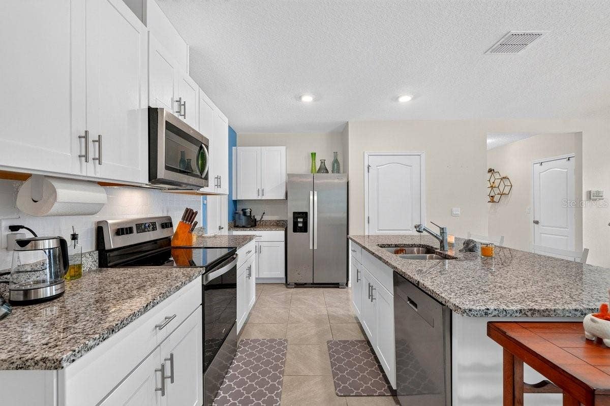 2757 PORTADOWN STREET, Ormond Beach, FL 32174