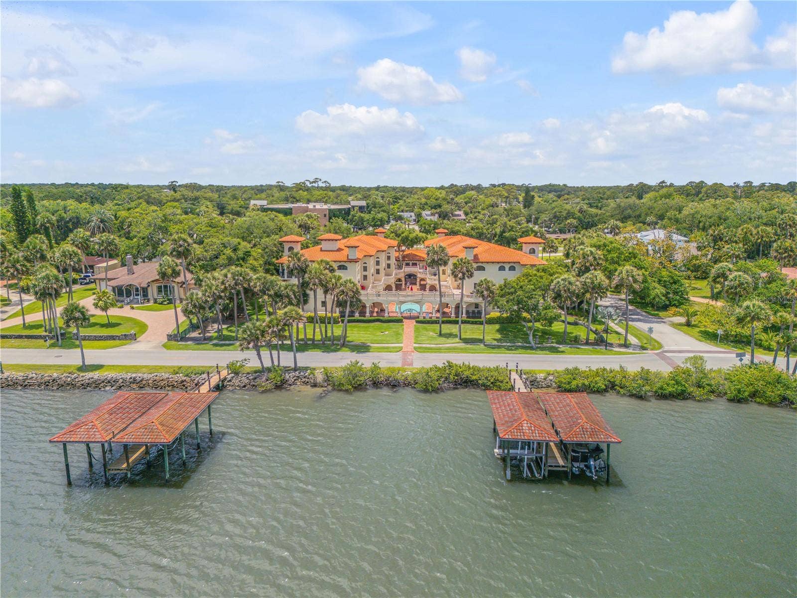5090 RIVERSIDE DRIVE, #105, Port Orange, FL 32127 5090 RIVERSIDE DRIVE, #105, Port Orange, FL 32127