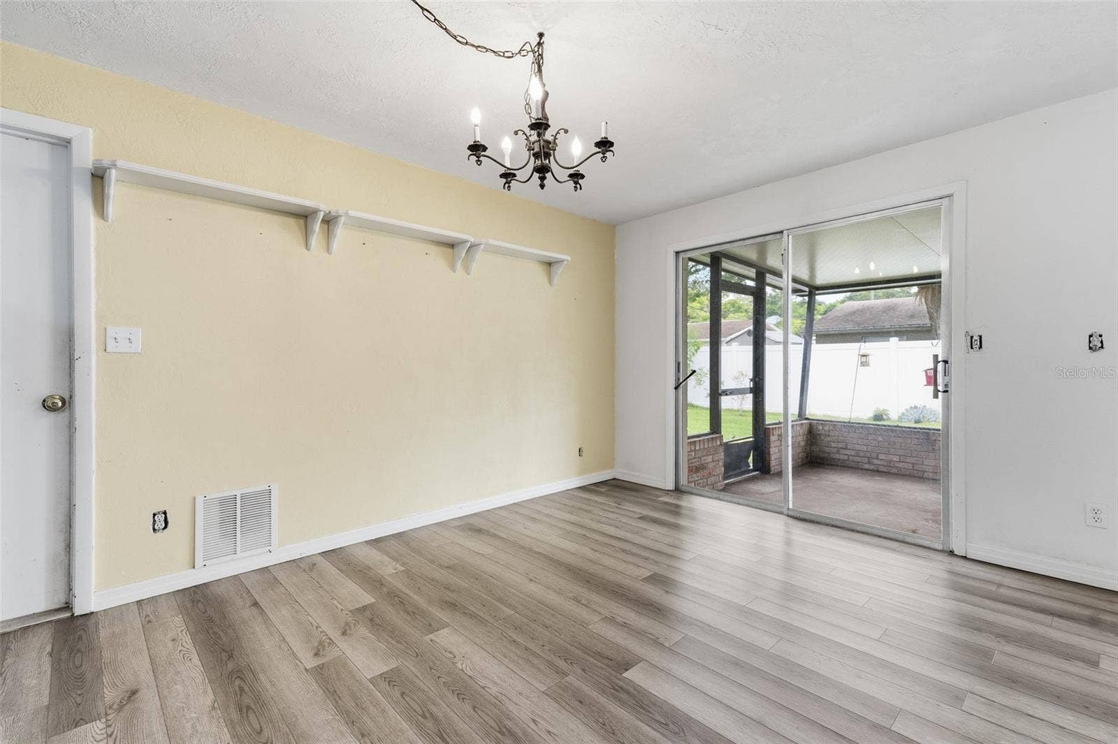 2021 ORIOLE LANE, South Daytona, FL 32119
