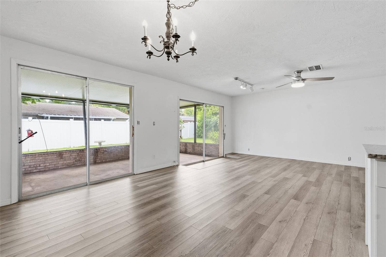 2021 ORIOLE LANE, South Daytona, FL 32119