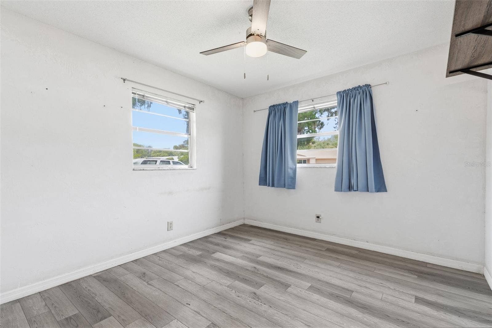 2021 ORIOLE LANE, South Daytona, FL 32119