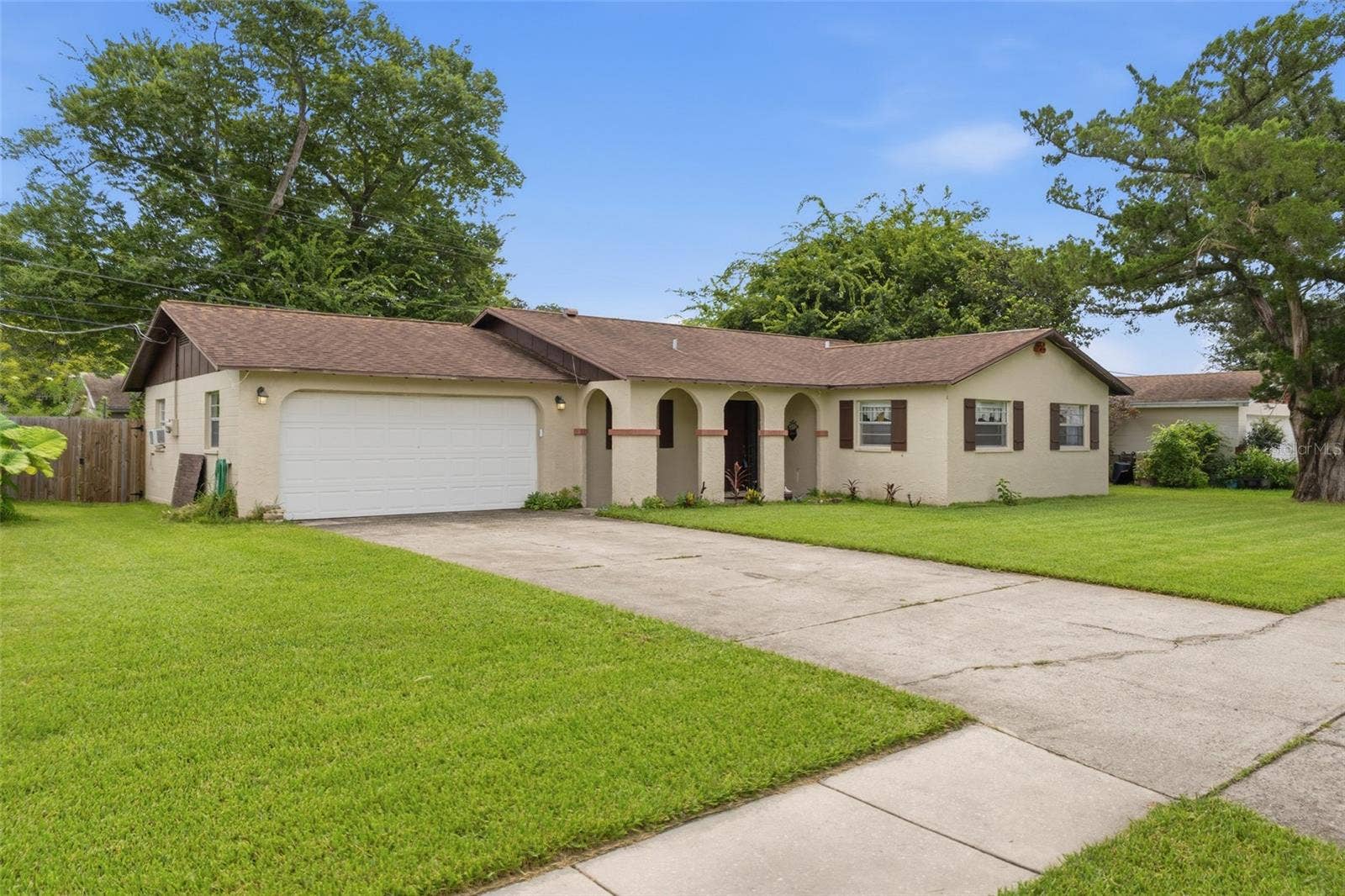 2021 ORIOLE LANE, South Daytona, FL 32119