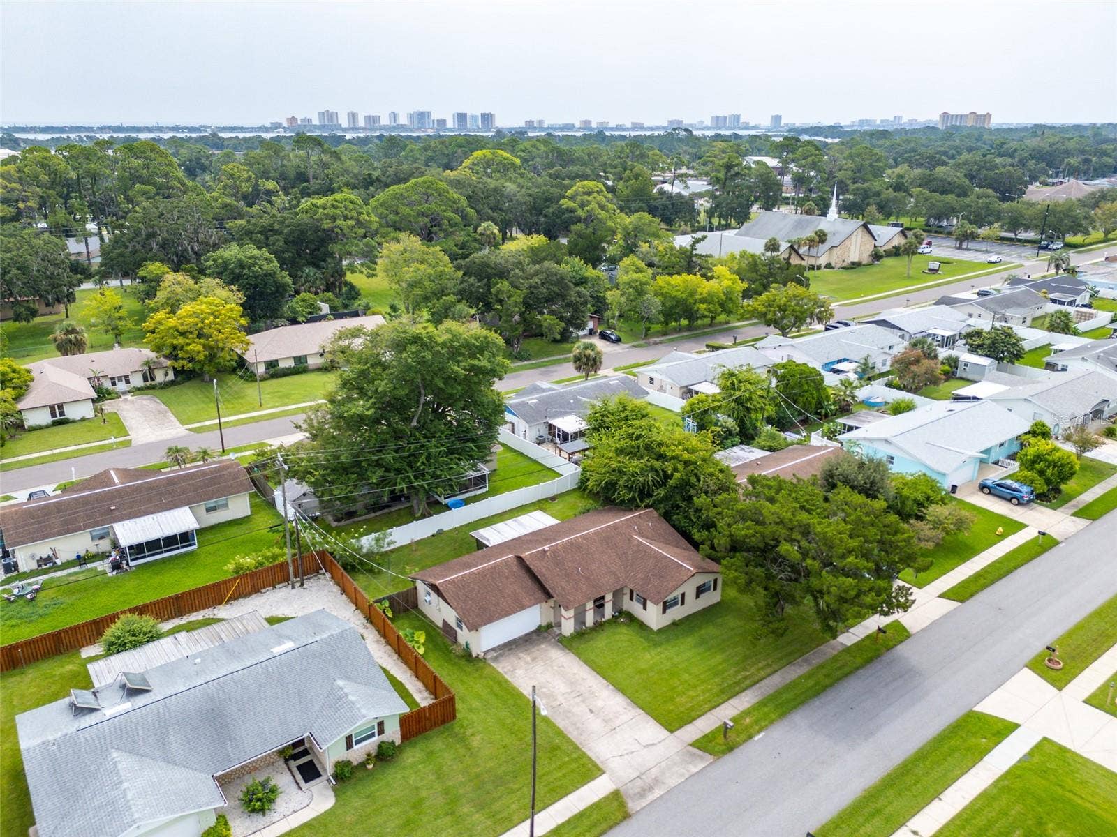2021 ORIOLE LANE, South Daytona, FL 32119