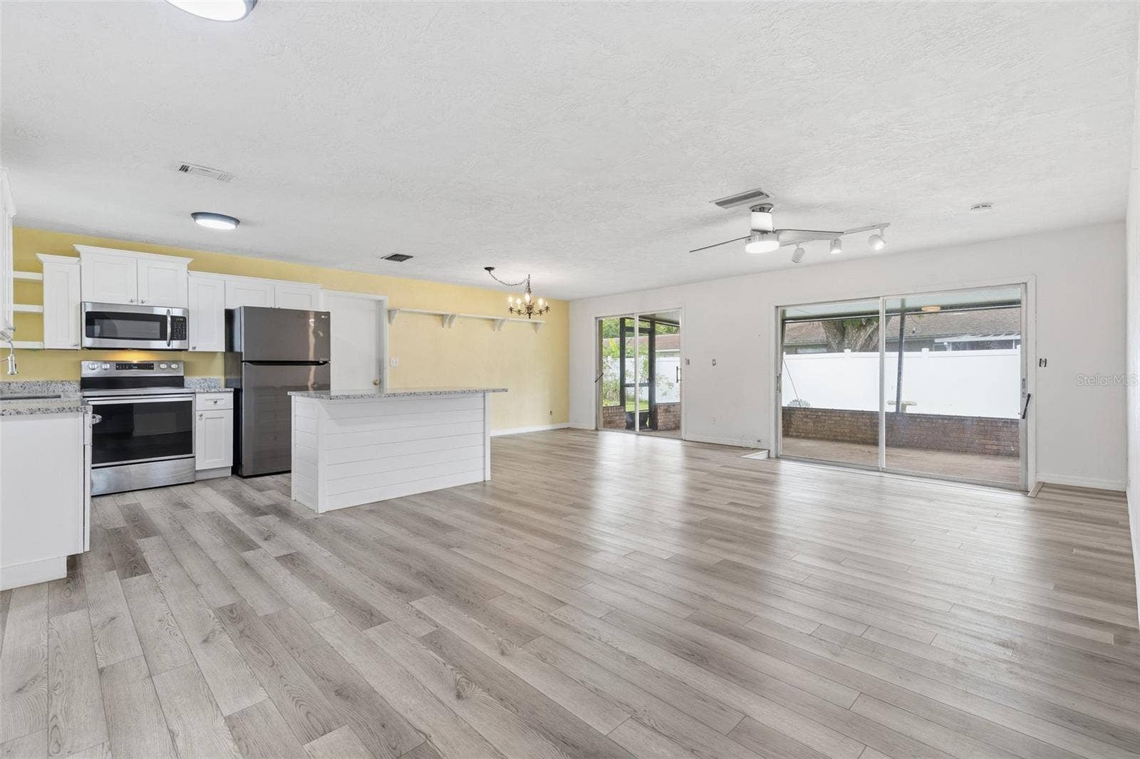 2021 ORIOLE LANE, South Daytona, FL 32119