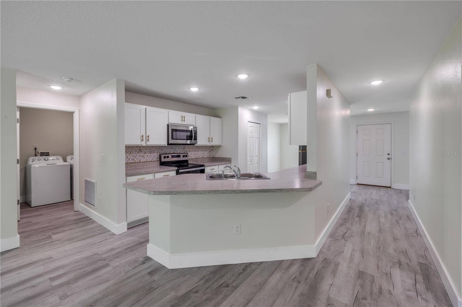 176 PINE GROVE DRIVE, Palm Coast, FL 32164 176 PINE GROVE DRIVE, Palm Coast, FL 32164