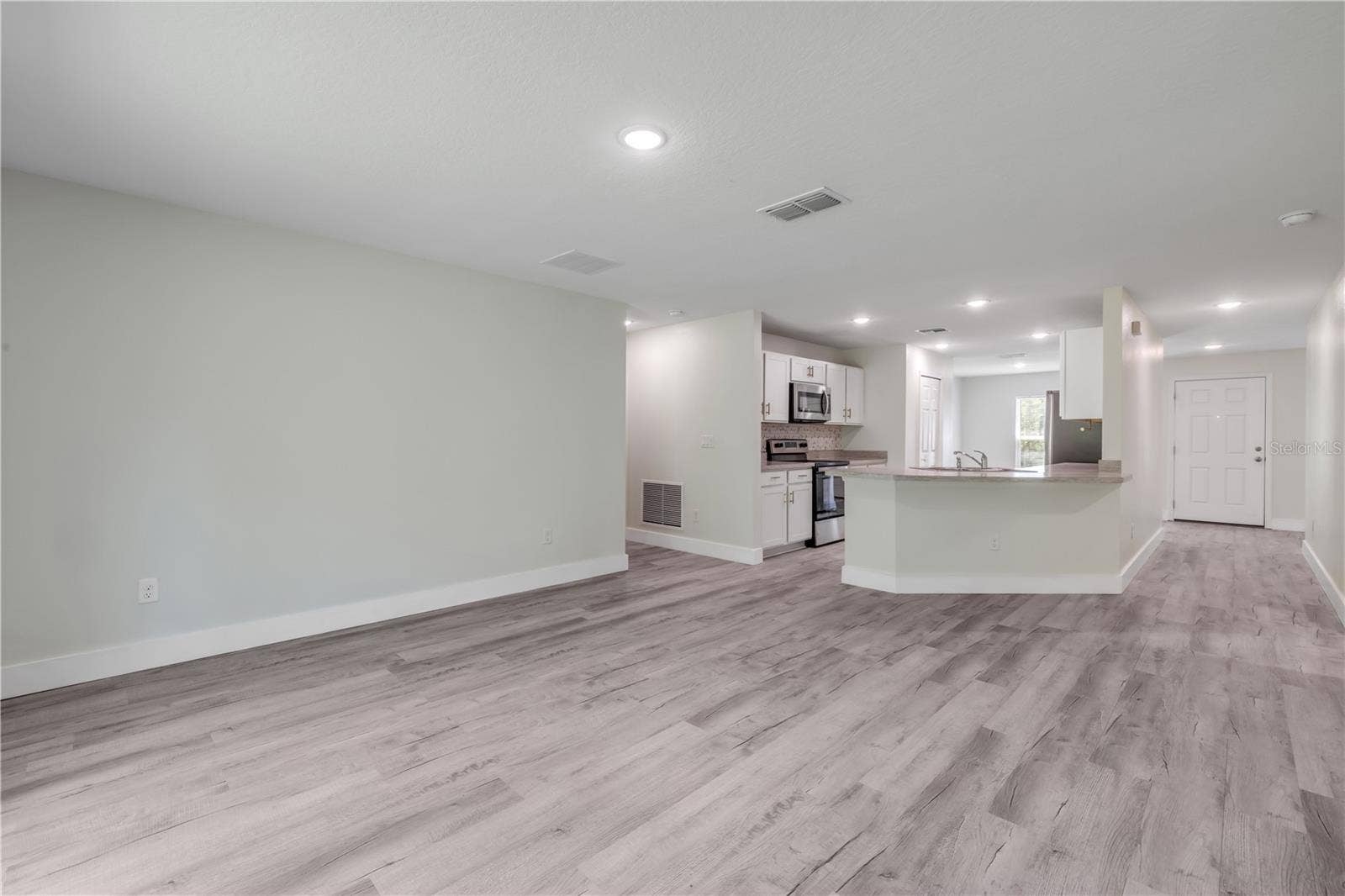176 PINE GROVE DRIVE, Palm Coast, FL 32164 176 PINE GROVE DRIVE, Palm Coast, FL 32164