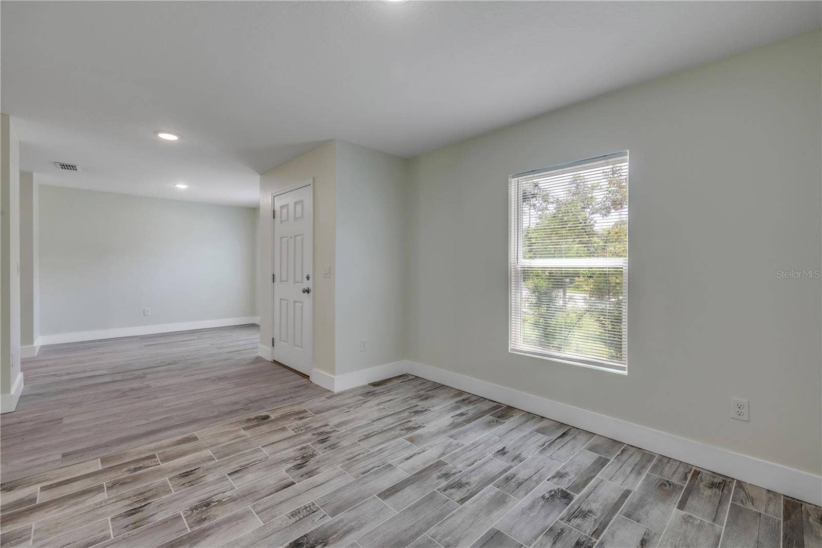 176 PINE GROVE DRIVE, Palm Coast, FL 32164 176 PINE GROVE DRIVE, Palm Coast, FL 32164