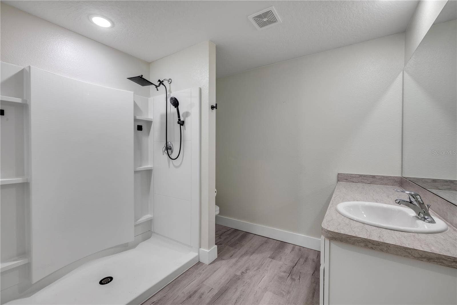 176 PINE GROVE DRIVE, Palm Coast, FL 32164 176 PINE GROVE DRIVE, Palm Coast, FL 32164