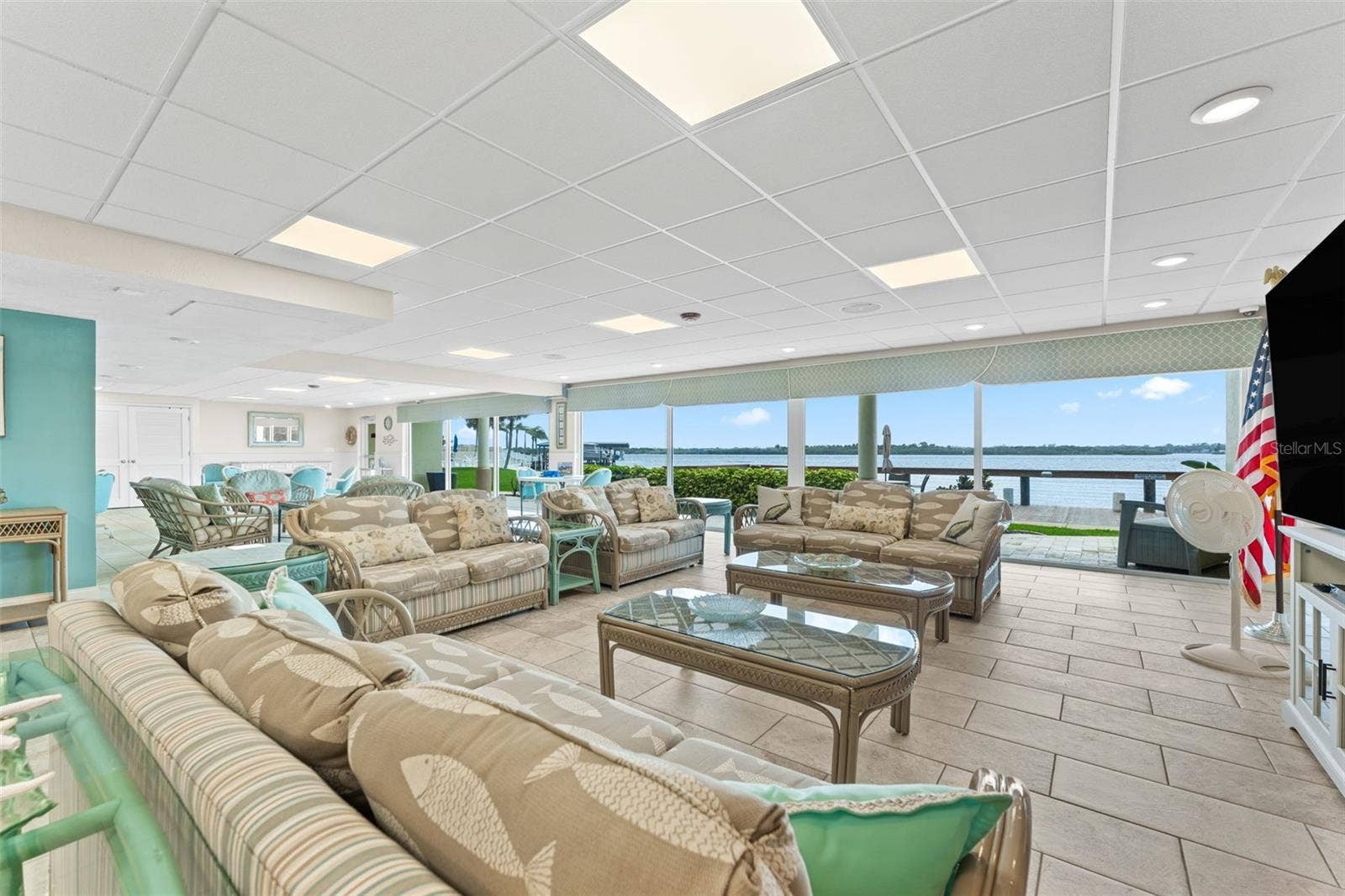 3606 S PENINSULA DRIVE, #102, Port Orange, FL 32127 Pelican Lounge