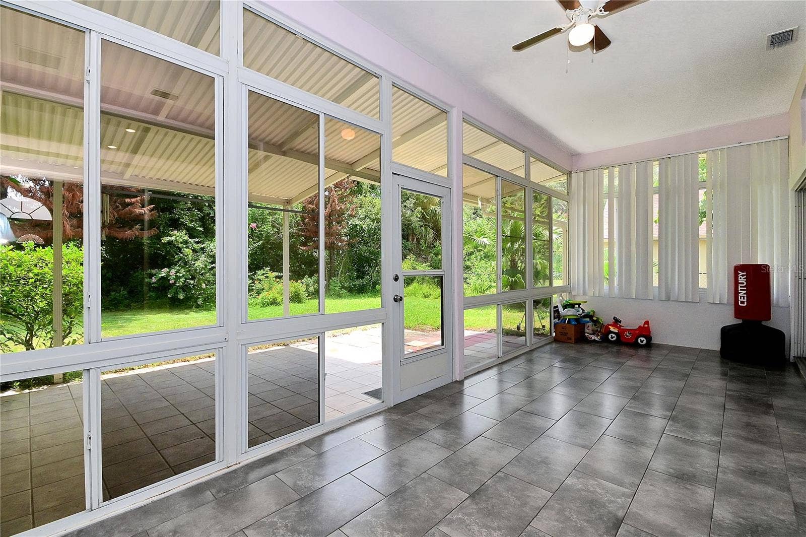 516 SUN LAKE DRIVE, Port Orange, FL 32127 516 SUN LAKE DRIVE, Port Orange, FL 32127
