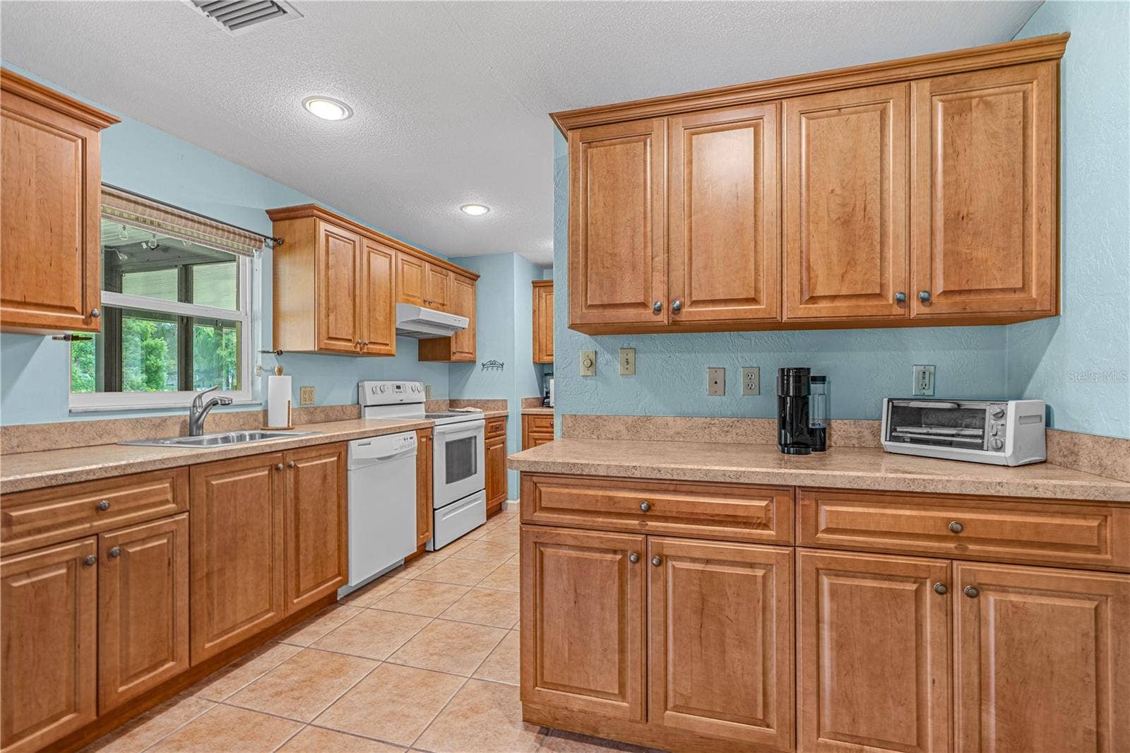 2955 CARRIAGE DRIVE, South Daytona, FL 32119