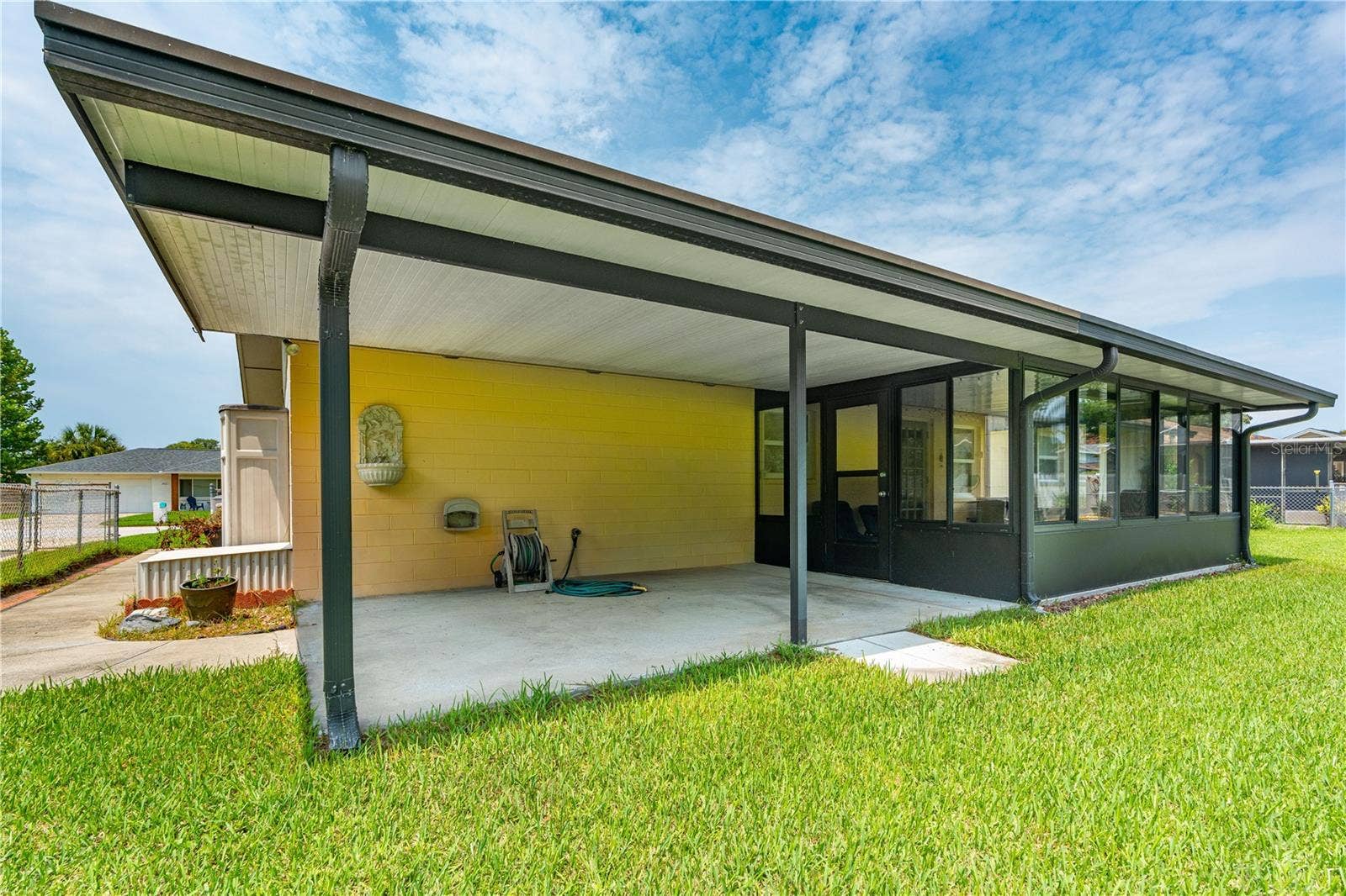 2955 CARRIAGE DRIVE, South Daytona, FL 32119