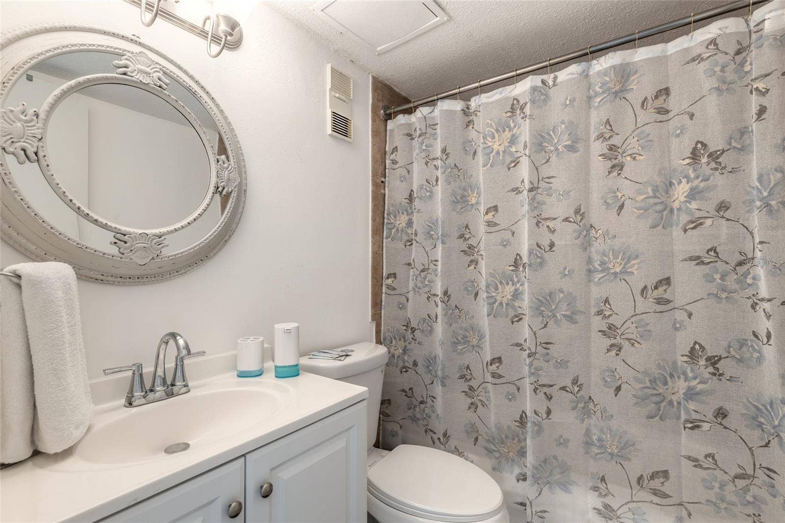 701 S ATLANTIC AVENUE, #621, Daytona Beach, FL 32118 701 S ATLANTIC AVENUE, #621, Daytona Beach, FL 32118