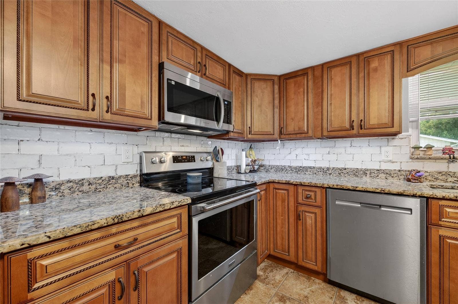 222 PINEROCK PLACE, Port Orange, FL 32127 222 PINEROCK PLACE, Port Orange, FL 32127