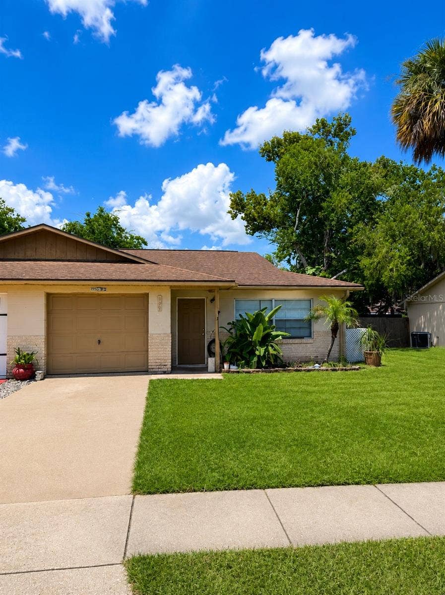 920 BOULDER DRIVE, South Daytona, FL 32119