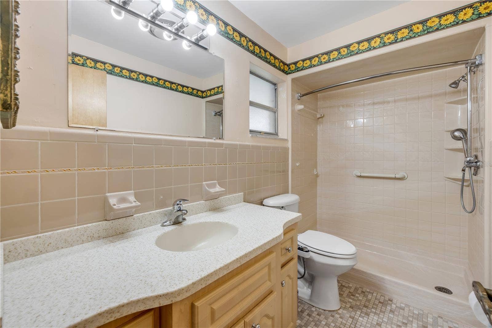 1428 MARDRAKE ROAD, Daytona Beach, FL 32114 1428 MARDRAKE ROAD, Daytona Beach, FL 32114