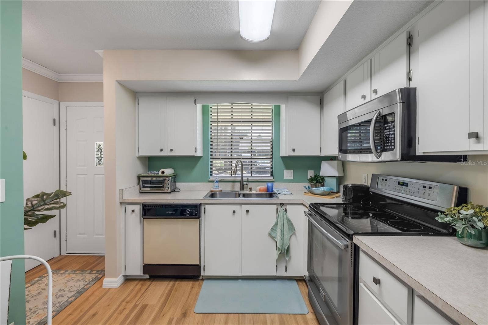 232 N RIDGEWOOD AVENUE, #23, Edgewater, FL 32132 232 N RIDGEWOOD AVENUE, #23, Edgewater, FL 32132