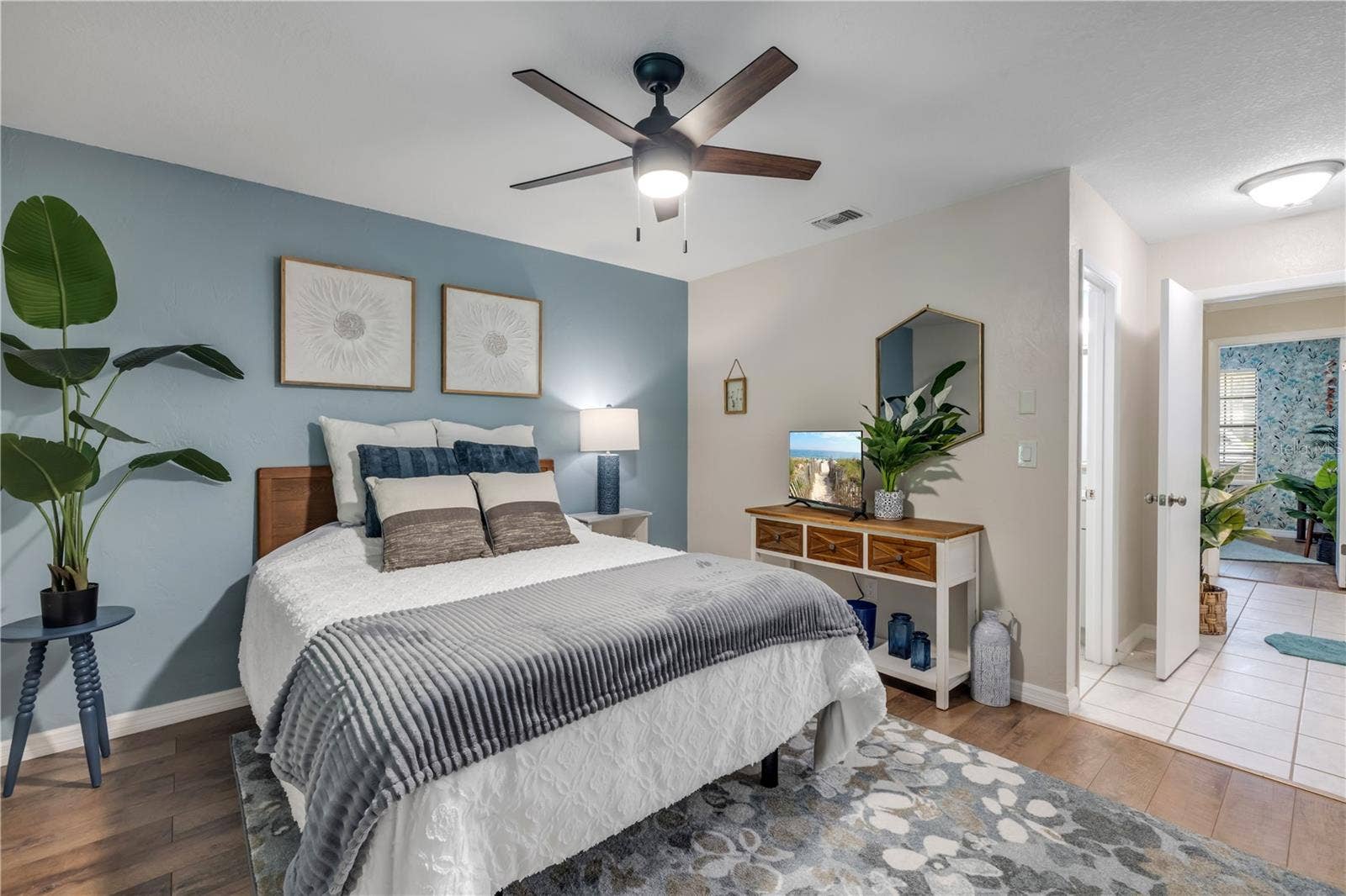 232 N RIDGEWOOD AVENUE, #23, Edgewater, FL 32132 232 N RIDGEWOOD AVENUE, #23, Edgewater, FL 32132