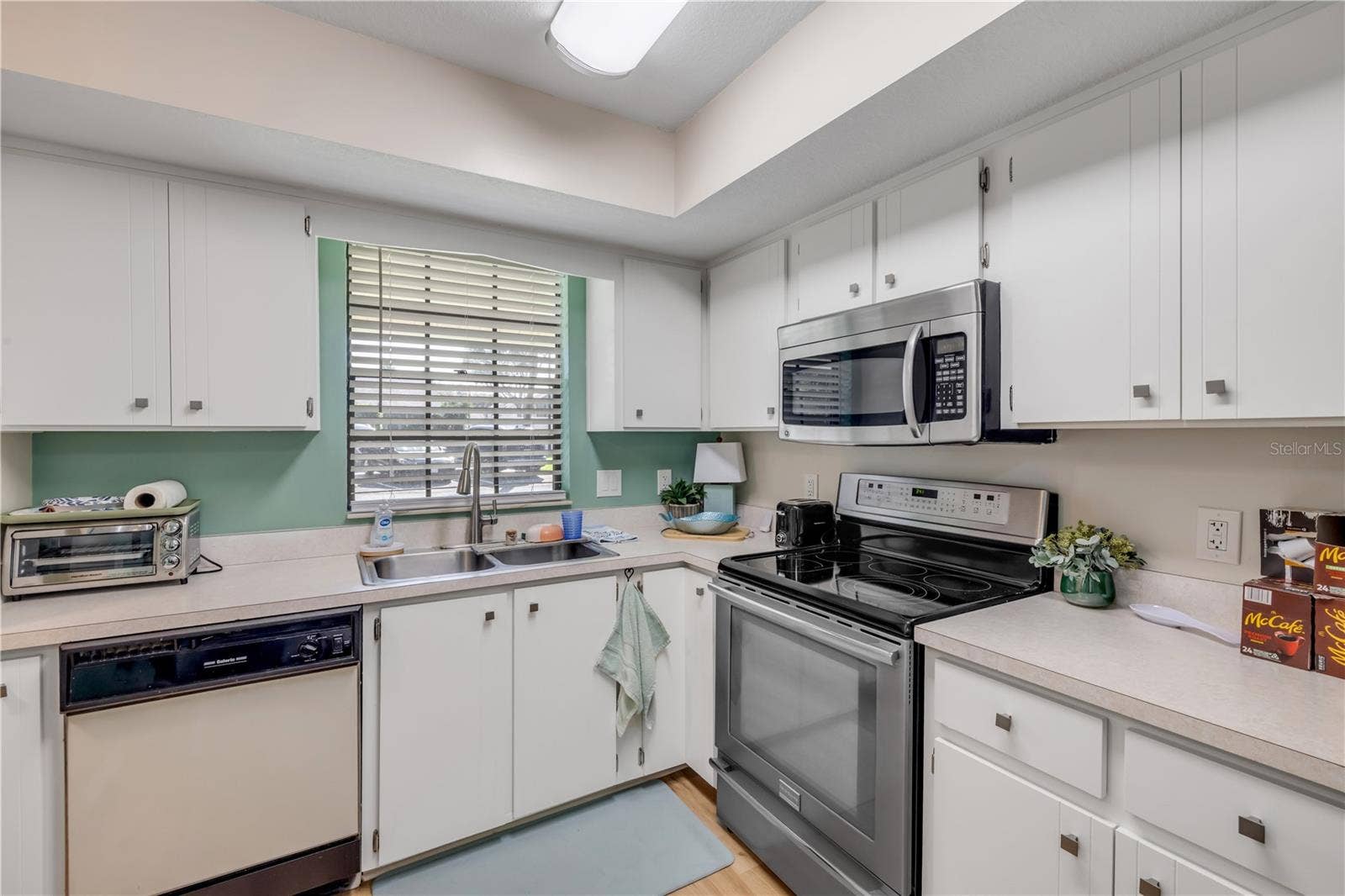 232 N RIDGEWOOD AVENUE, #23, Edgewater, FL 32132 232 N RIDGEWOOD AVENUE, #23, Edgewater, FL 32132