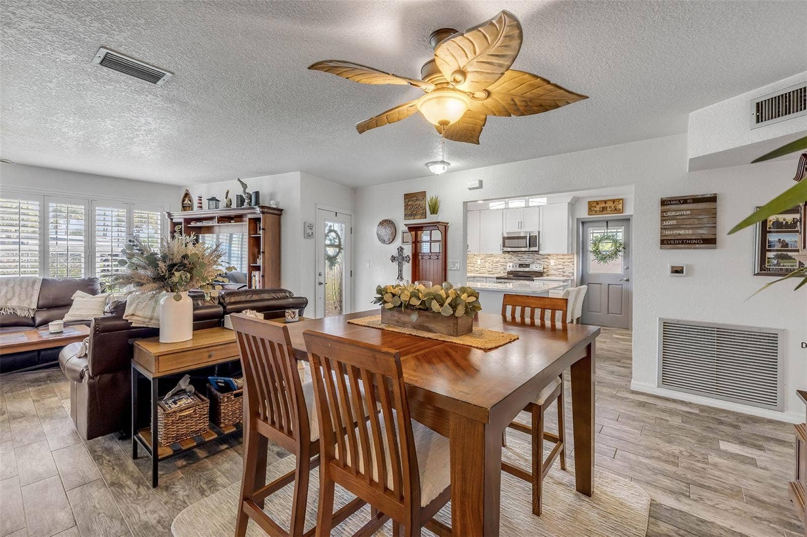 201 S VENETIAN WAY, Port Orange, FL 32127