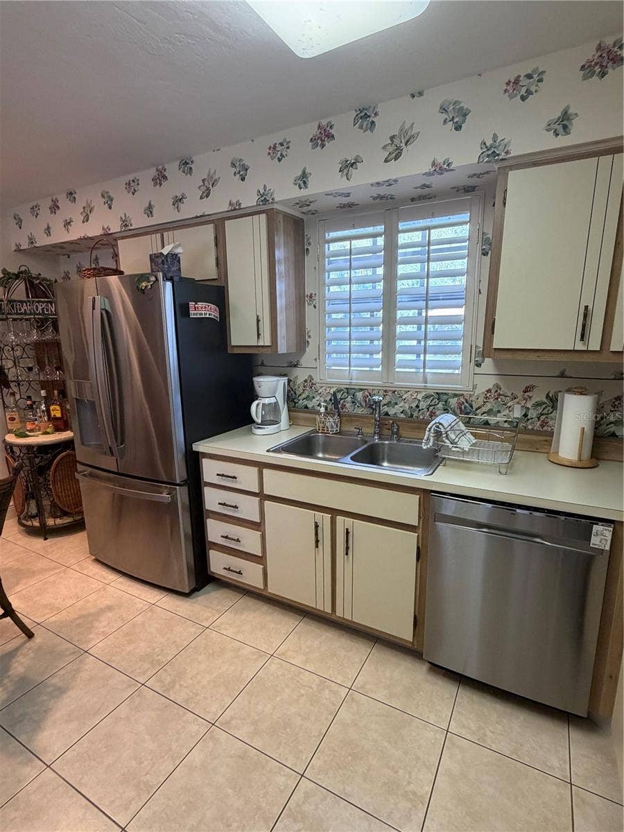 1640 JUNO TRAIL, #205-F, Astor, FL 32102 1640 JUNO TRAIL, #205-F, Astor, FL 32102