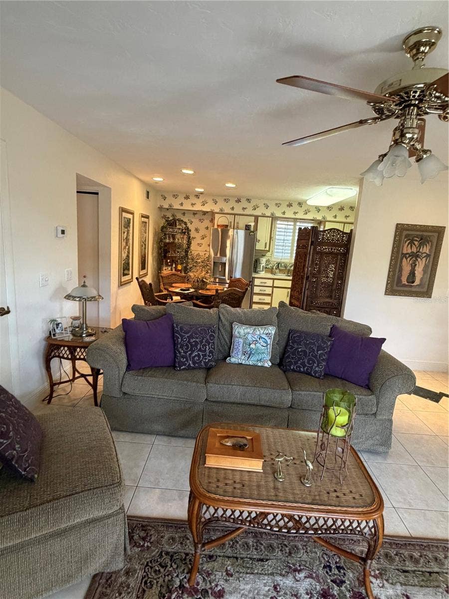 1640 JUNO TRAIL, #205-F, Astor, FL 32102 1640 JUNO TRAIL, #205-F, Astor, FL 32102