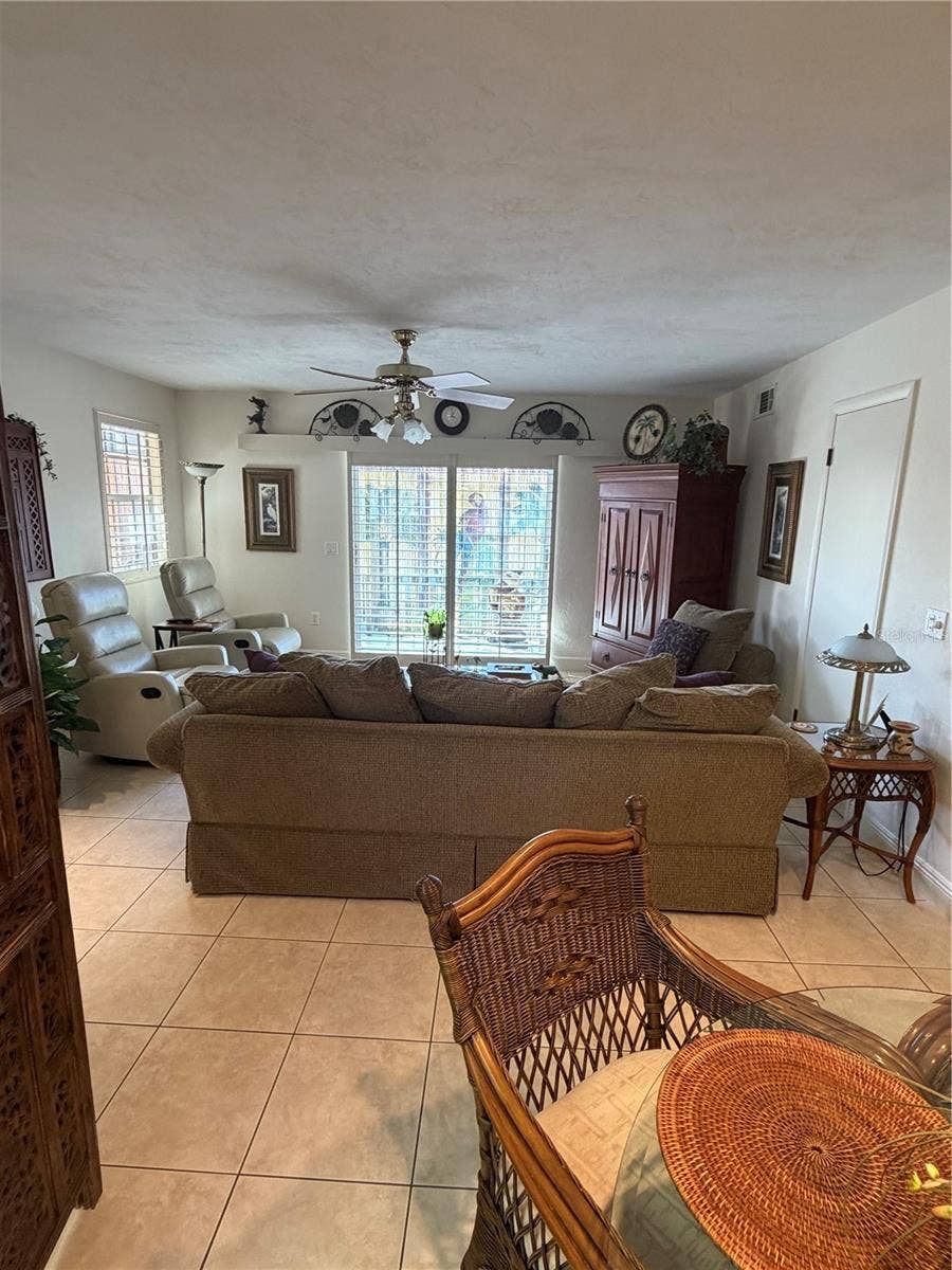 1640 JUNO TRAIL, #205-F, Astor, FL 32102 1640 JUNO TRAIL, #205-F, Astor, FL 32102