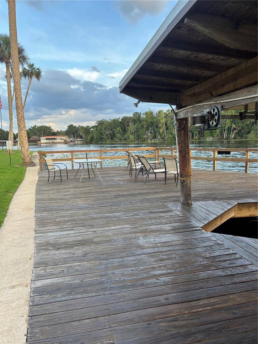1640 JUNO TRAIL, #205-F, Astor, FL 32102 1640 JUNO TRAIL, #205-F, Astor, FL 32102