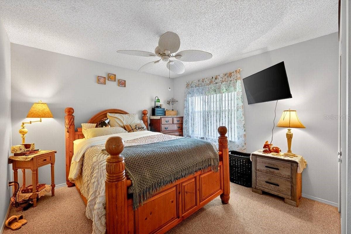 2956 BRISTOL LANE, South Daytona, FL 32119