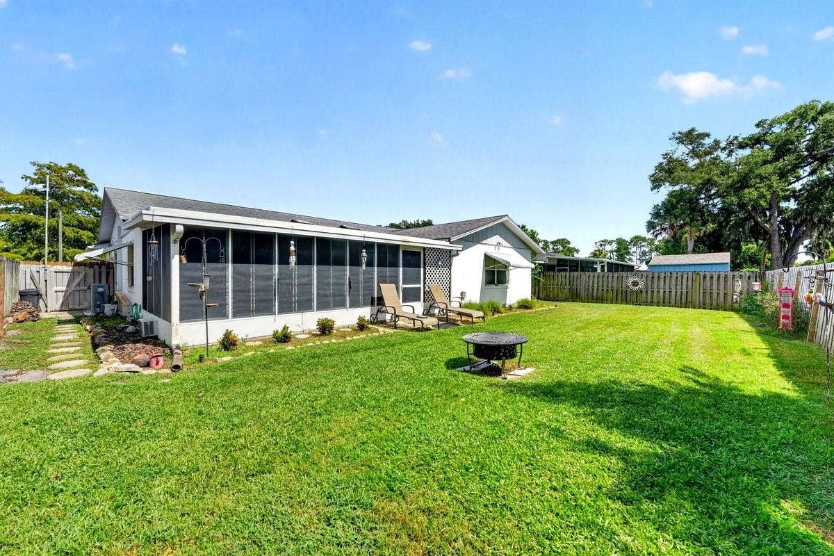 2956 BRISTOL LANE, South Daytona, FL 32119
