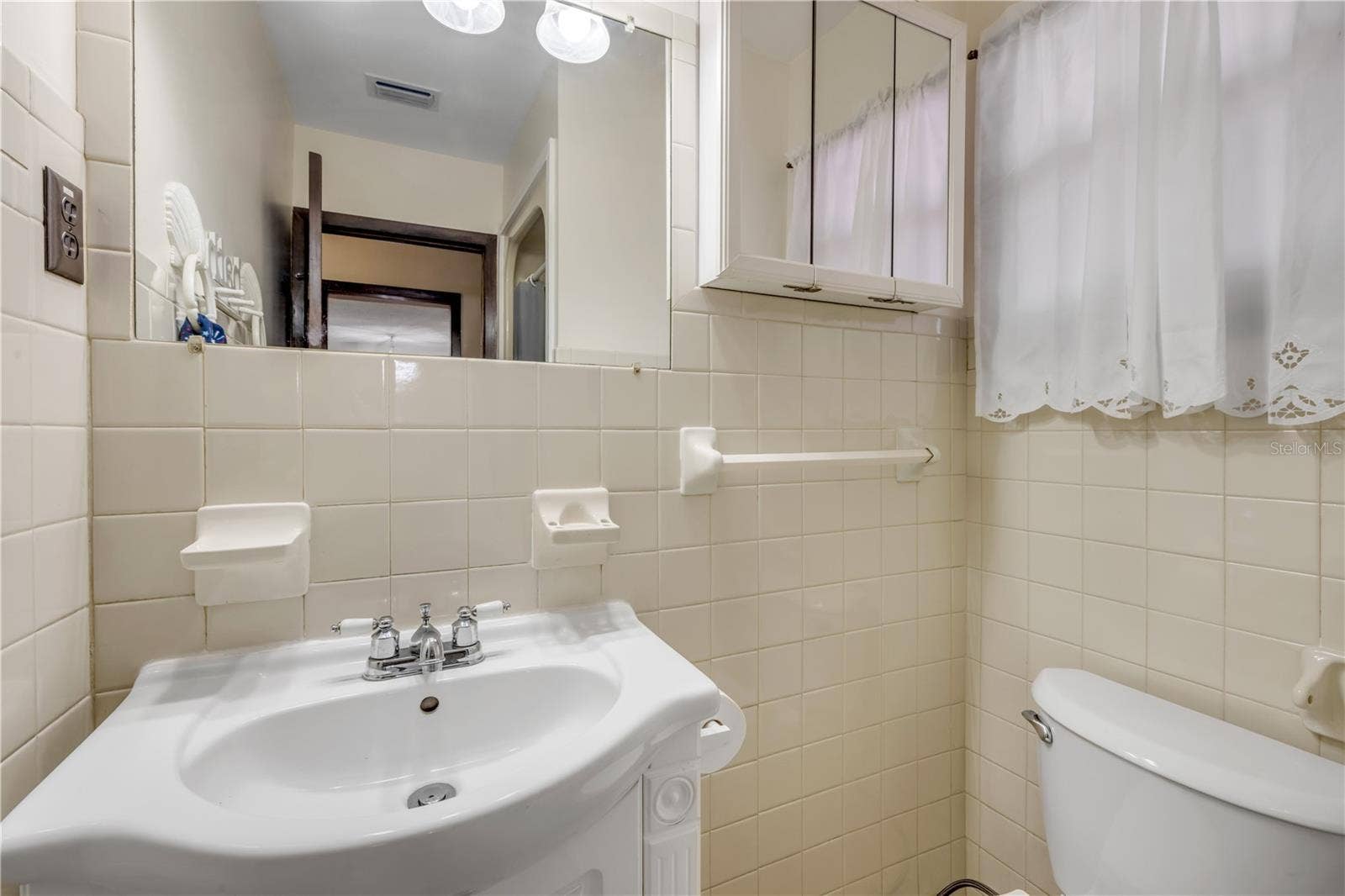 5680 PALM AVENUE, Port Orange, FL 32127 5680 PALM AVENUE, Port Orange, FL 32127