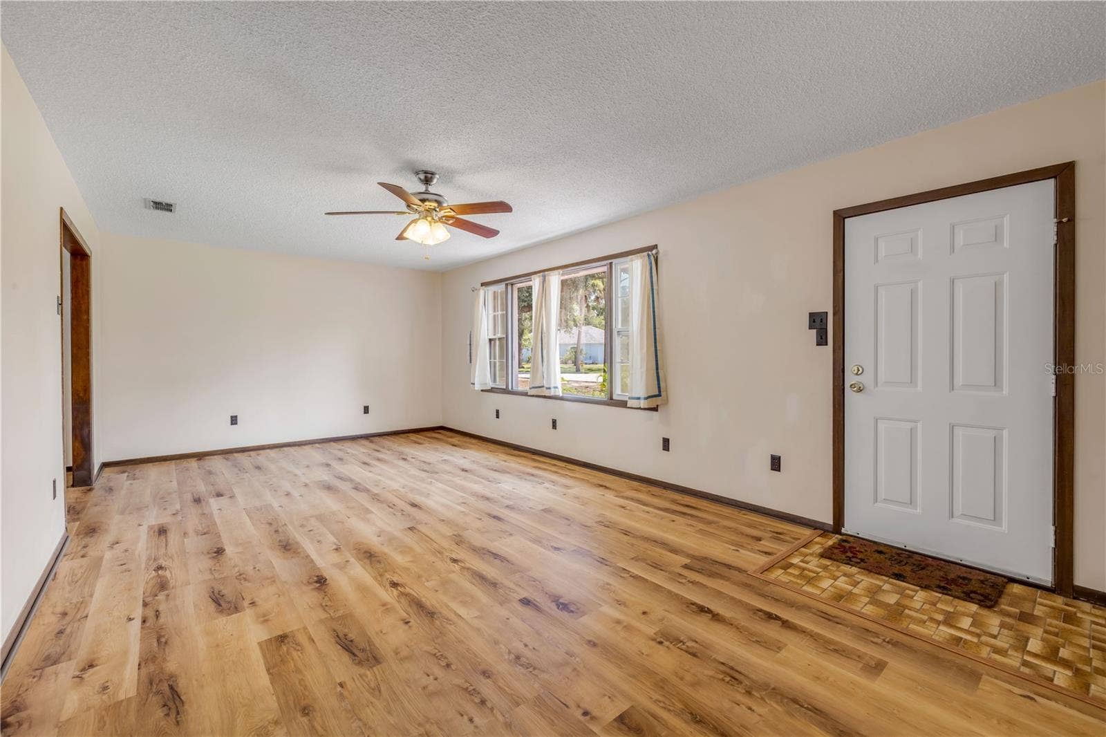 5680 PALM AVENUE, Port Orange, FL 32127 5680 PALM AVENUE, Port Orange, FL 32127