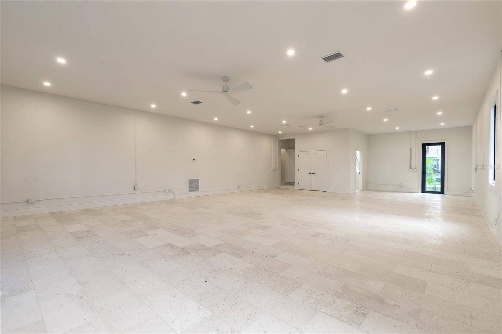 4643 VAN KLEECK DRIVE, New Smyrna Beach, FL 32169 Ground Level Game Room