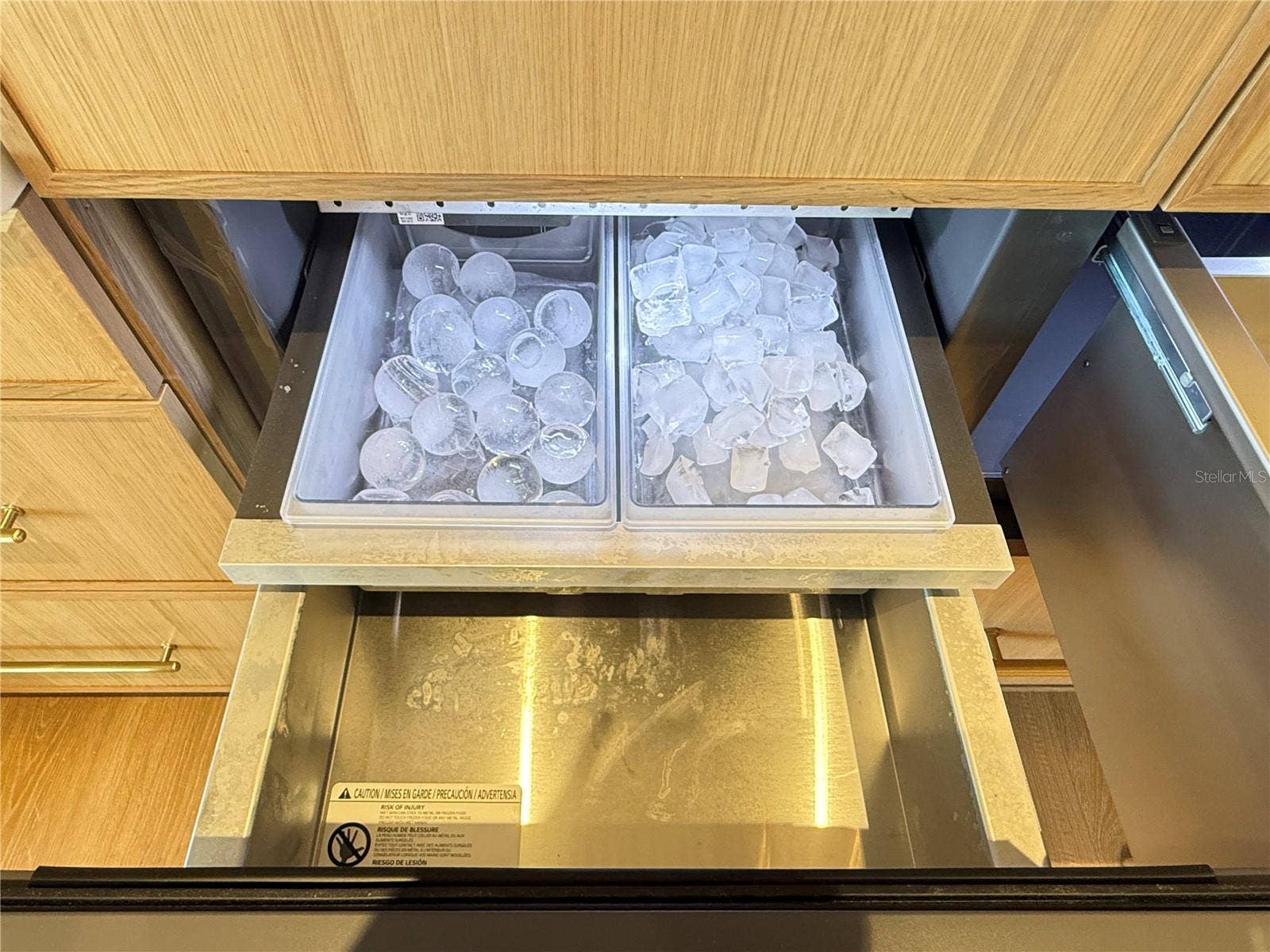 4643 VAN KLEECK DRIVE, New Smyrna Beach, FL 32169 Kitchen Icemaker