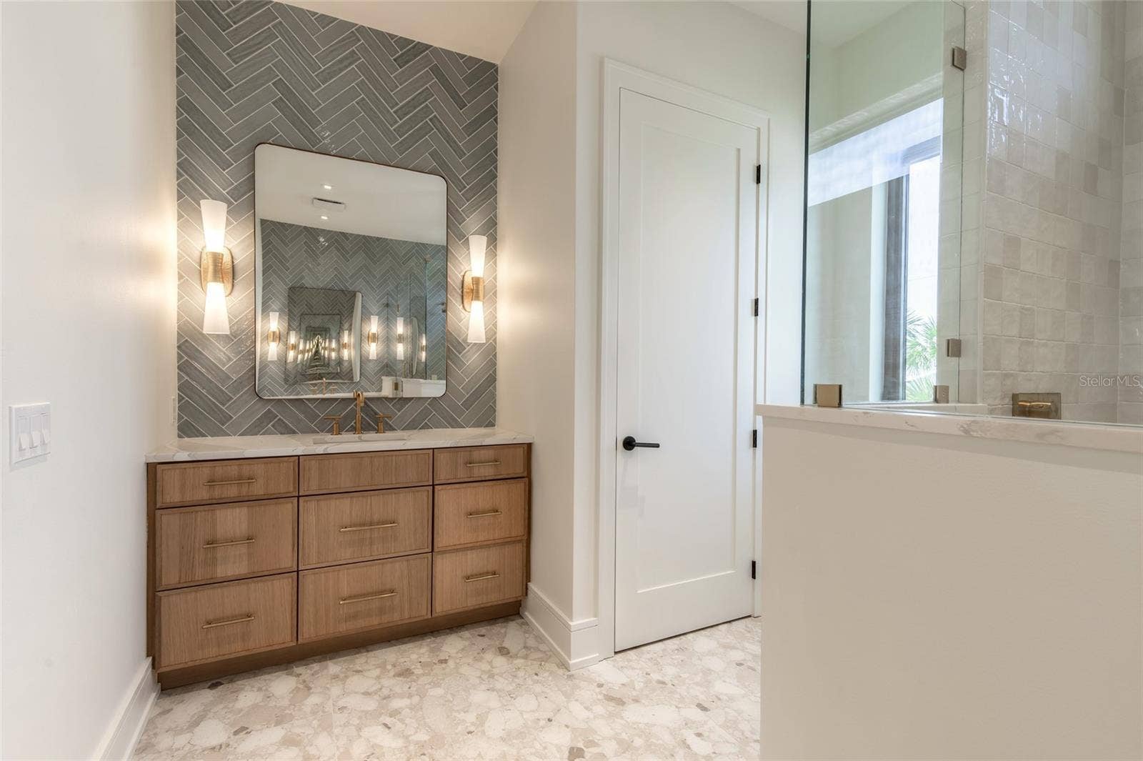 4643 VAN KLEECK DRIVE, New Smyrna Beach, FL 32169 32 Primary Bath 2nd Vanity