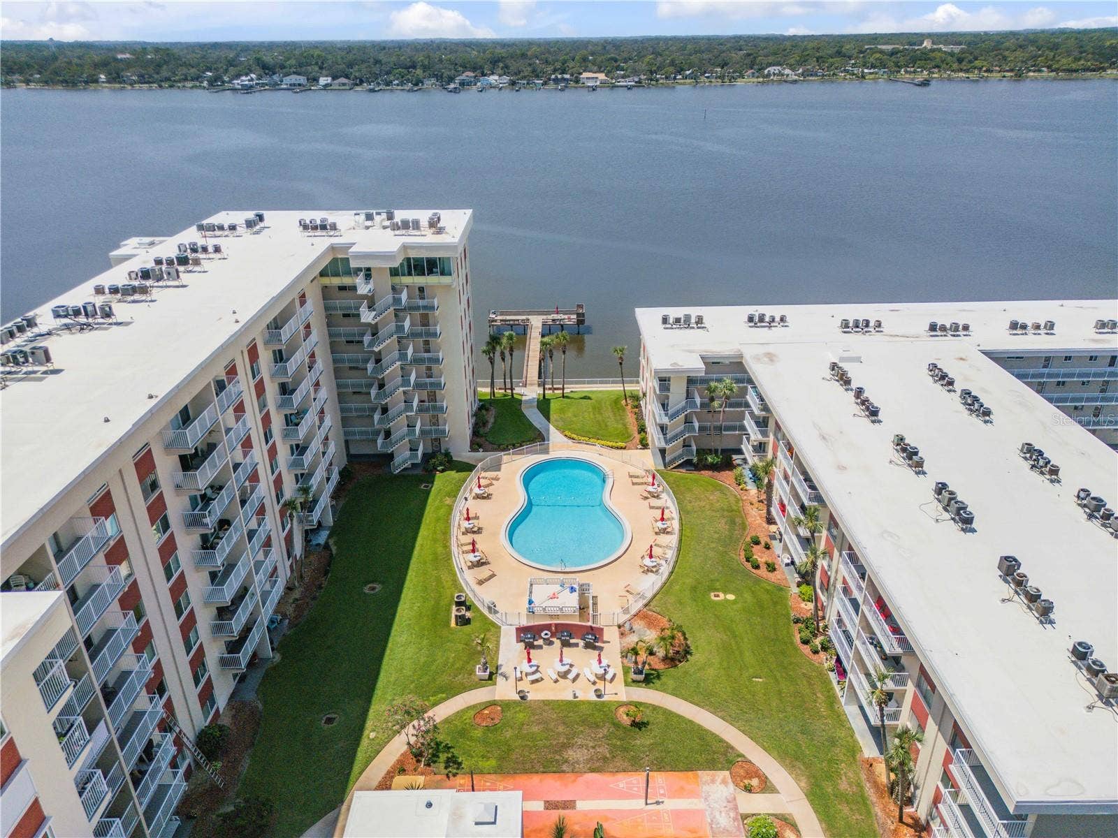 2711 N HALIFAX AVENUE, #372, Daytona Beach, FL 32118 2711 N HALIFAX AVENUE, #372, Daytona Beach, FL 32118
