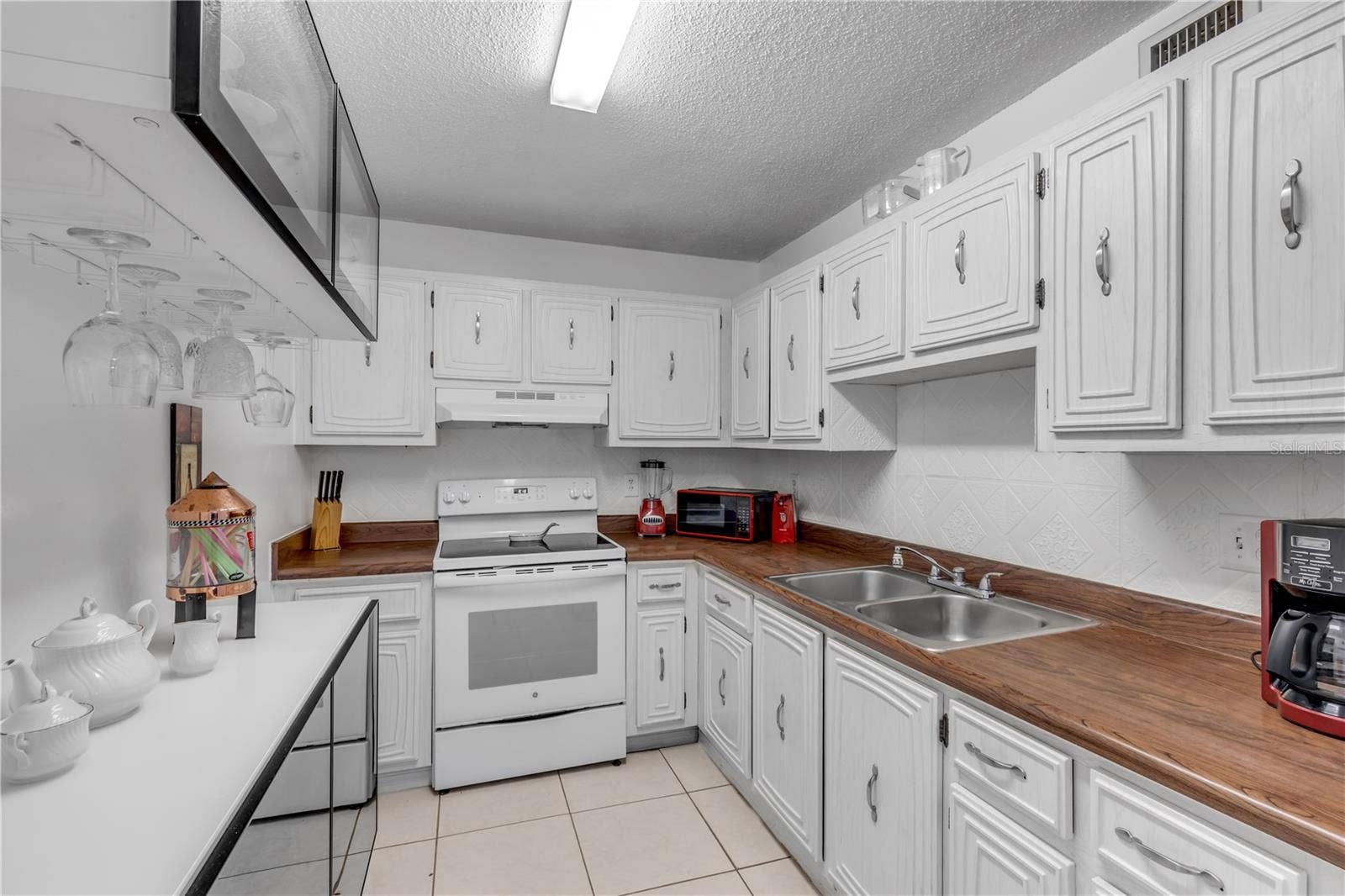 2711 N HALIFAX AVENUE, #372, Daytona Beach, FL 32118 2711 N HALIFAX AVENUE, #372, Daytona Beach, FL 32118