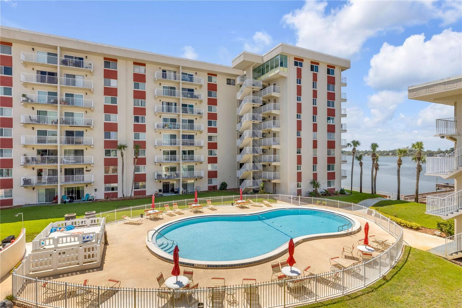 2711 N HALIFAX AVENUE, #372, Daytona Beach, FL 32118 2711 N HALIFAX AVENUE, #372, Daytona Beach, FL 32118
