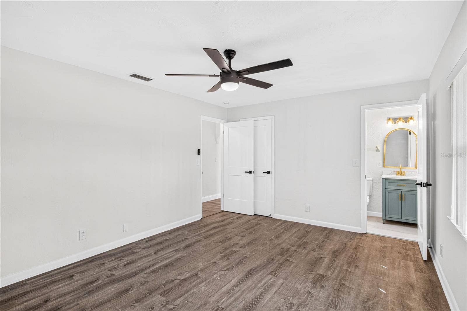 5464 RIVERSIDE DRIVE, Port Orange, FL 32127 5464 RIVERSIDE DRIVE, Port Orange, FL 32127