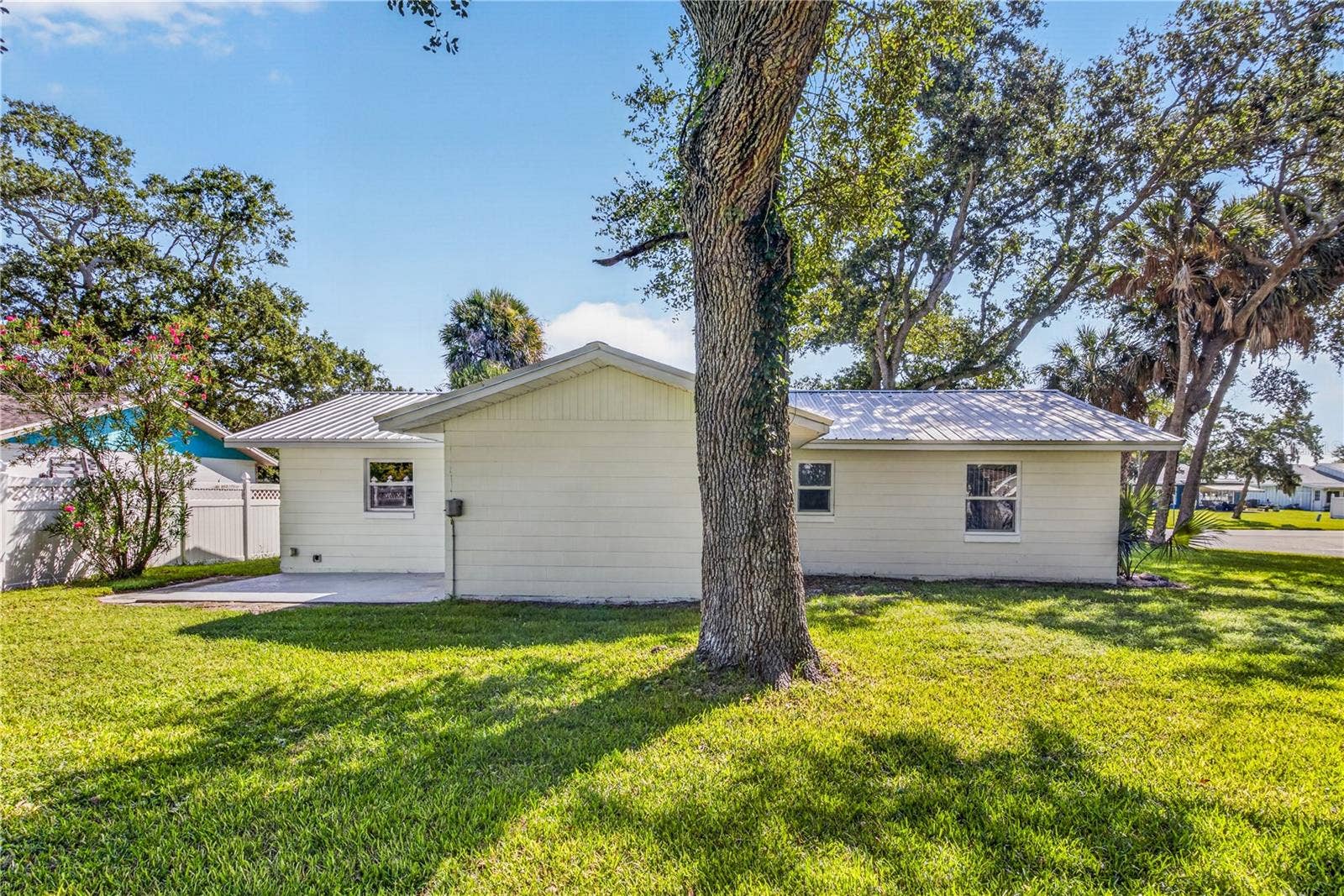 5464 RIVERSIDE DRIVE, Port Orange, FL 32127 5464 RIVERSIDE DRIVE, Port Orange, FL 32127