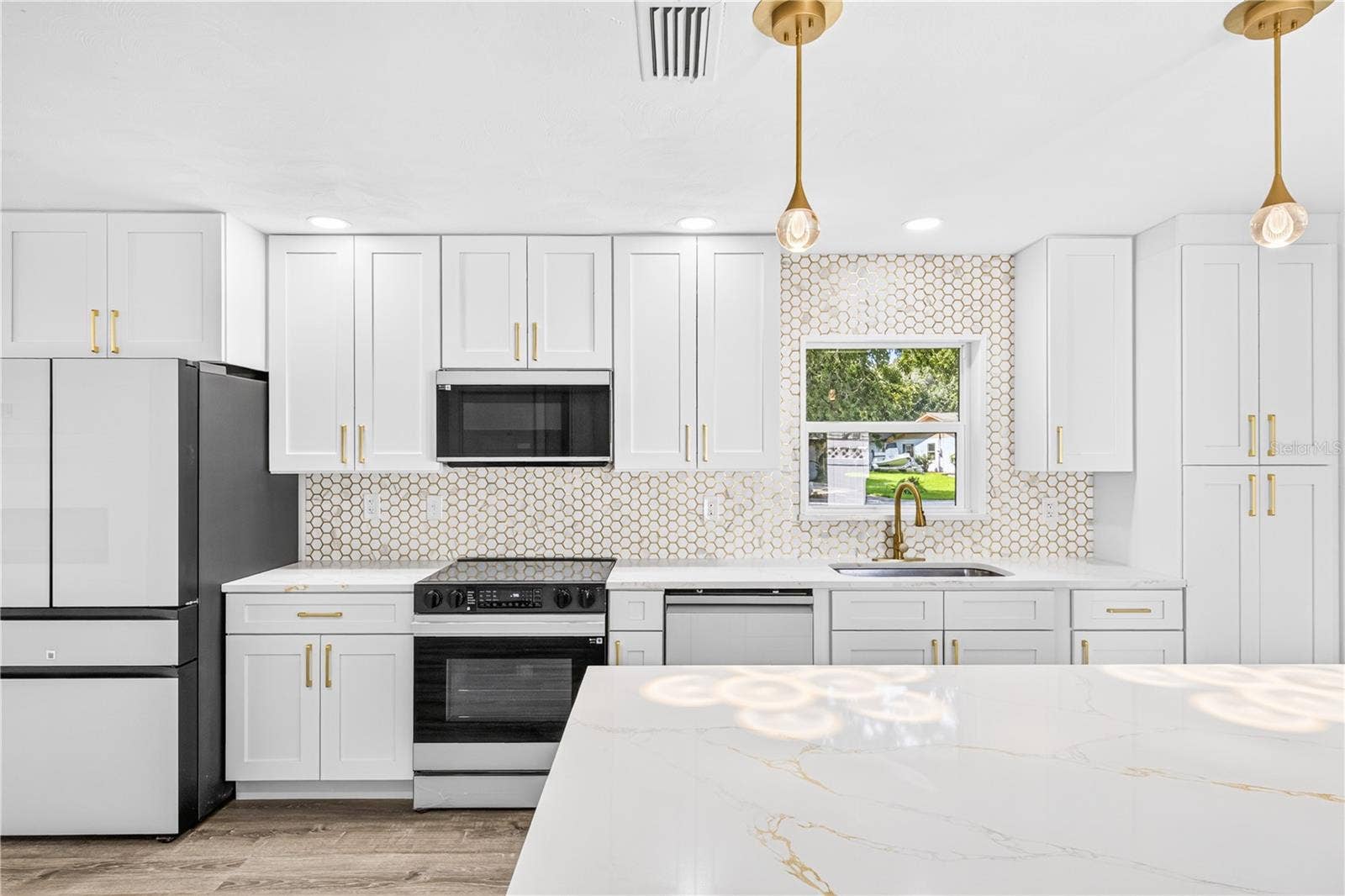5464 RIVERSIDE DRIVE, Port Orange, FL 32127 5464 RIVERSIDE DRIVE, Port Orange, FL 32127