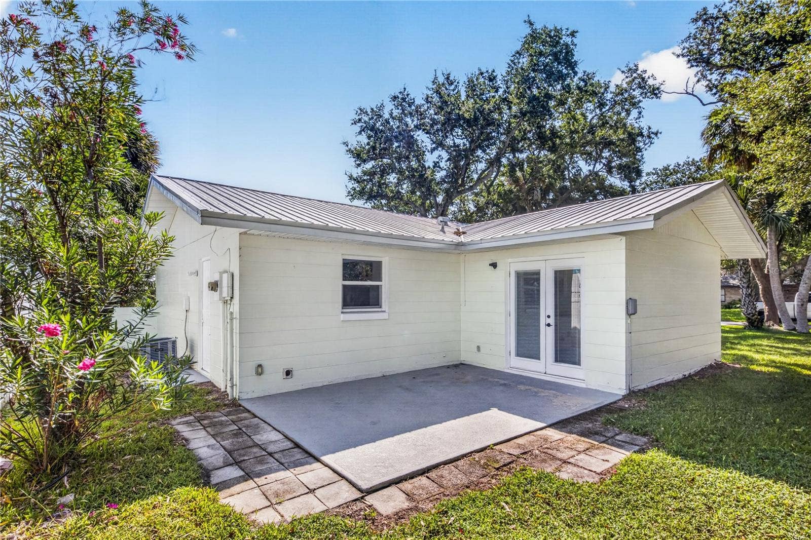 5464 RIVERSIDE DRIVE, Port Orange, FL 32127 5464 RIVERSIDE DRIVE, Port Orange, FL 32127