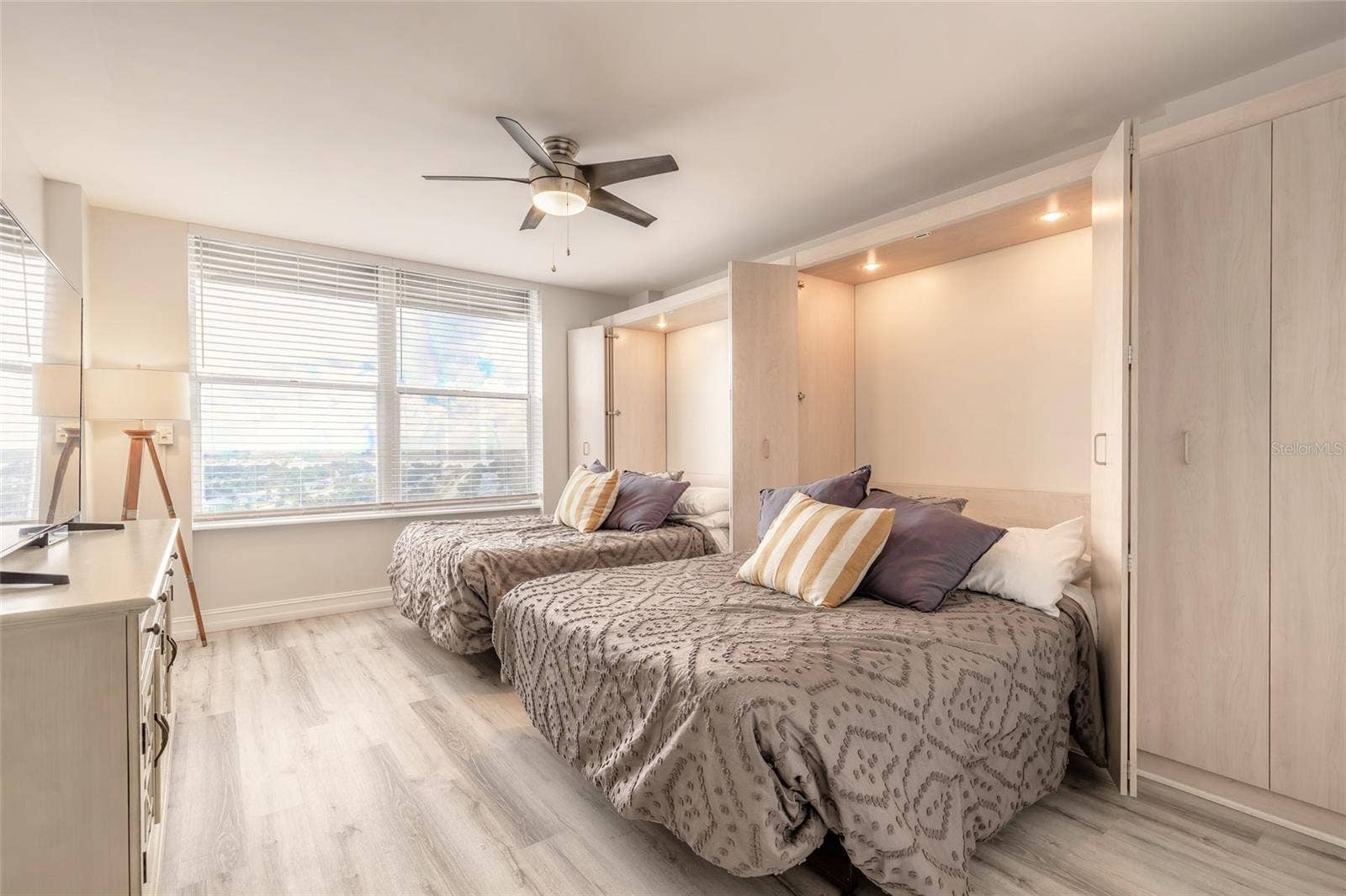 1575 OCEAN SHORE BOULEVARD, #J070, Ormond Beach, FL 32176 1575 OCEAN SHORE BOULEVARD, #J070, Ormond Beach, FL 32176