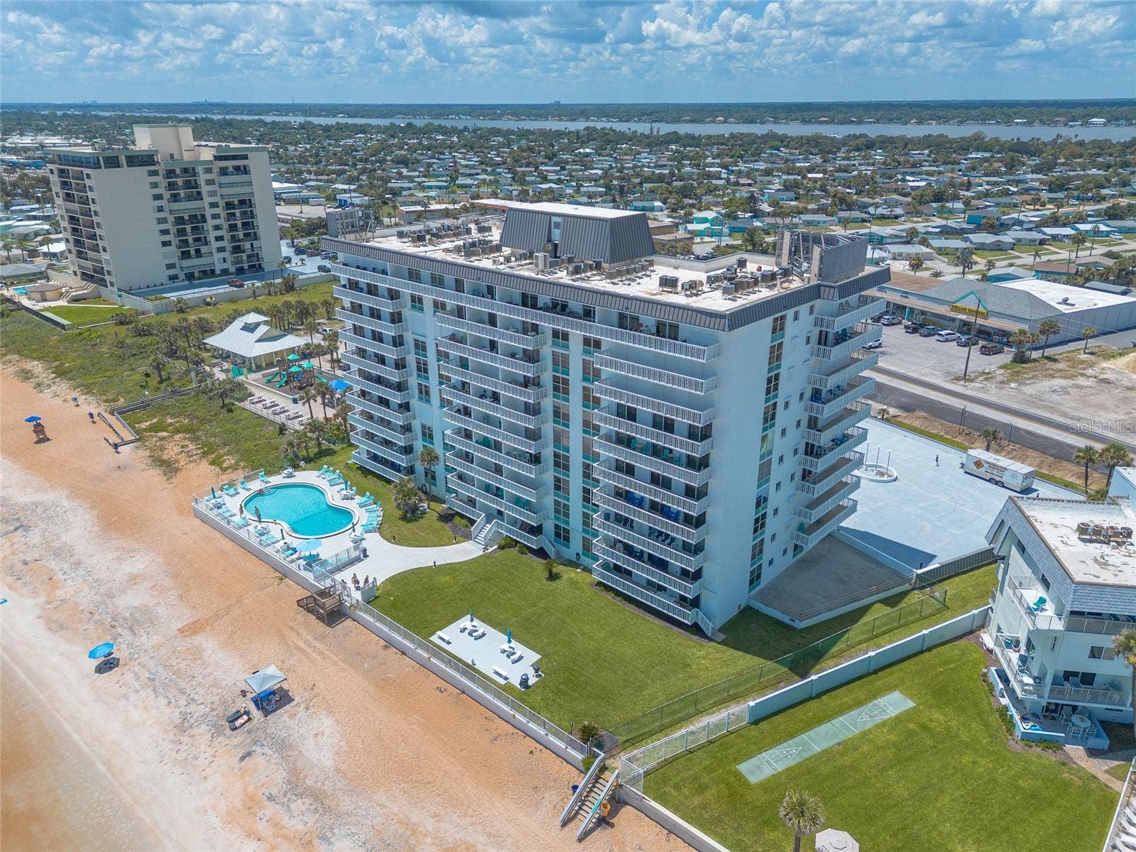 1575 OCEAN SHORE BOULEVARD, #J070, Ormond Beach, FL 32176 1575 OCEAN SHORE BOULEVARD, #J070, Ormond Beach, FL 32176