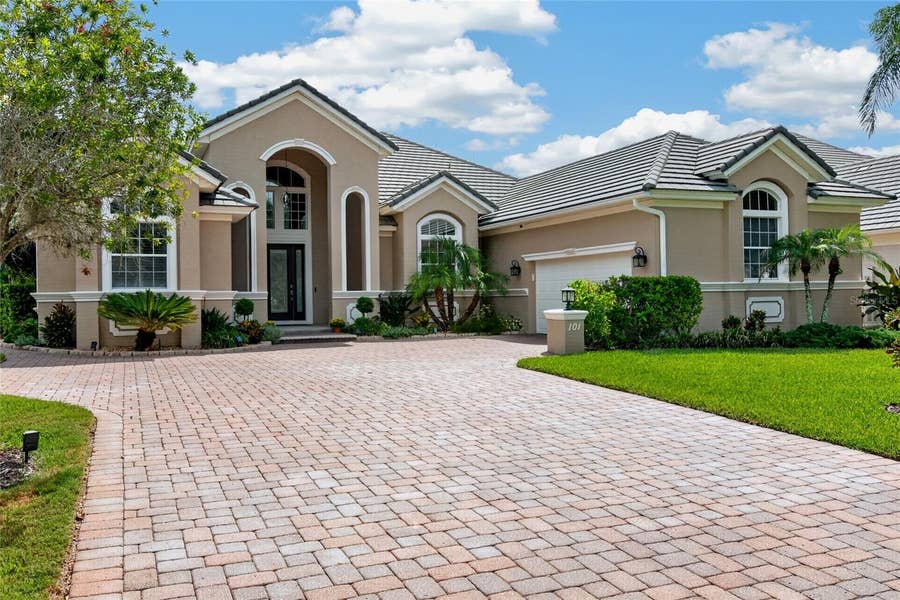 Property photo for 101 LONGVIEW WAY N, Palm Coast, FL