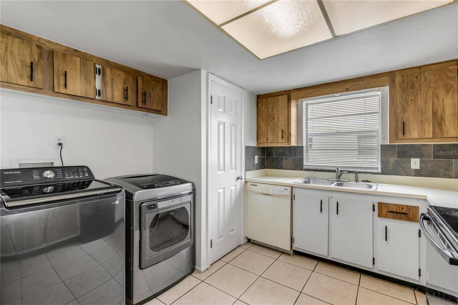 430 BANANA CAY DRIVE, #A, South Daytona, FL 32119