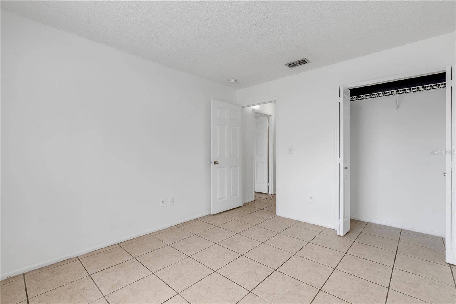 430 BANANA CAY DRIVE, #A, South Daytona, FL 32119